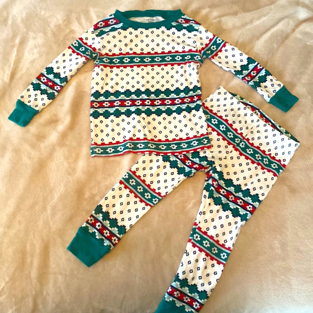 Carter’s unisex 18M Christmas pjs ❤️🎅🏼🎄
